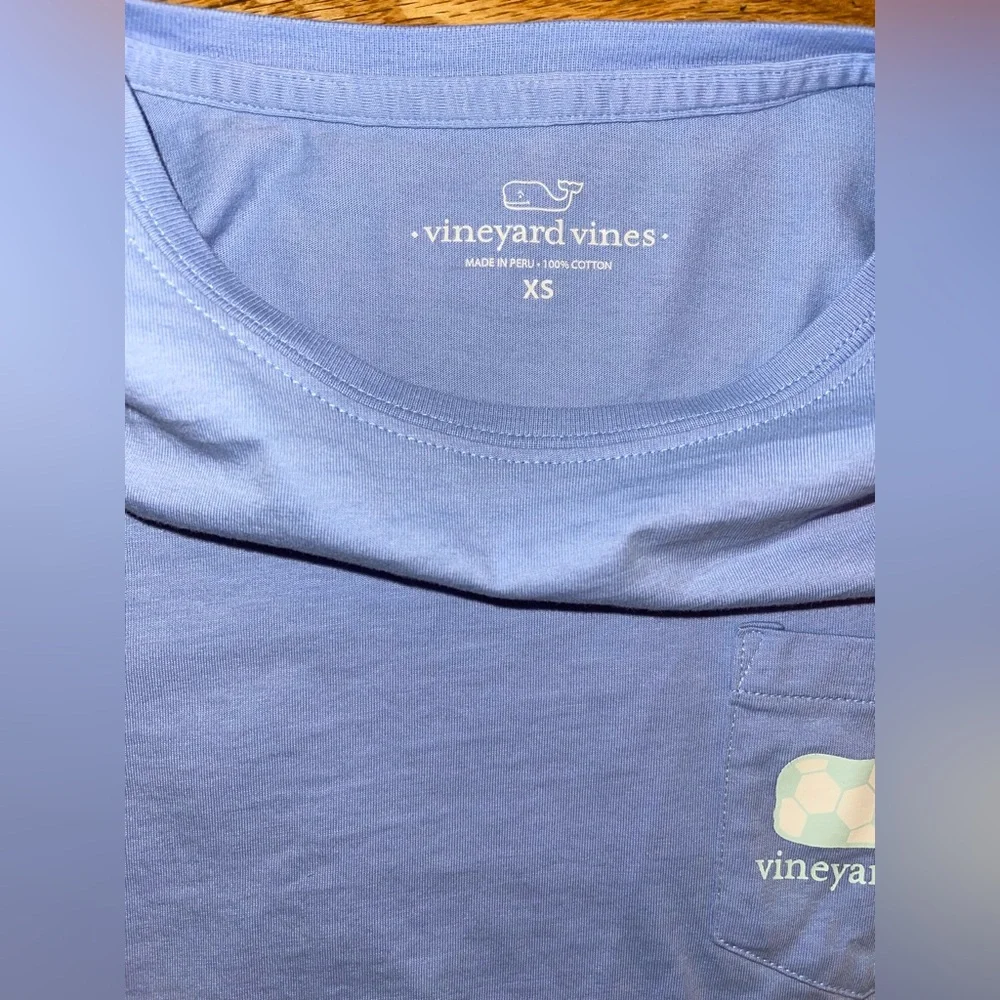 VINEYARD VINES Blue Soccer Whale Long Sleeve Pocket T-Shirt Women’s XS - Picture 2 of 5